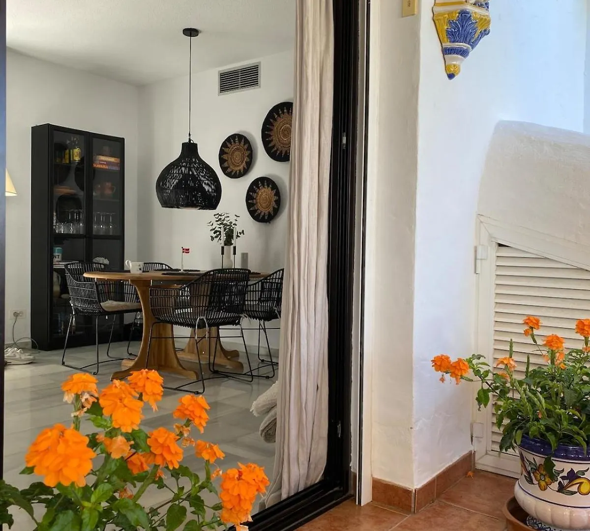 Topbeliggende Lejl I Marbella Nueva Andalucia アパート