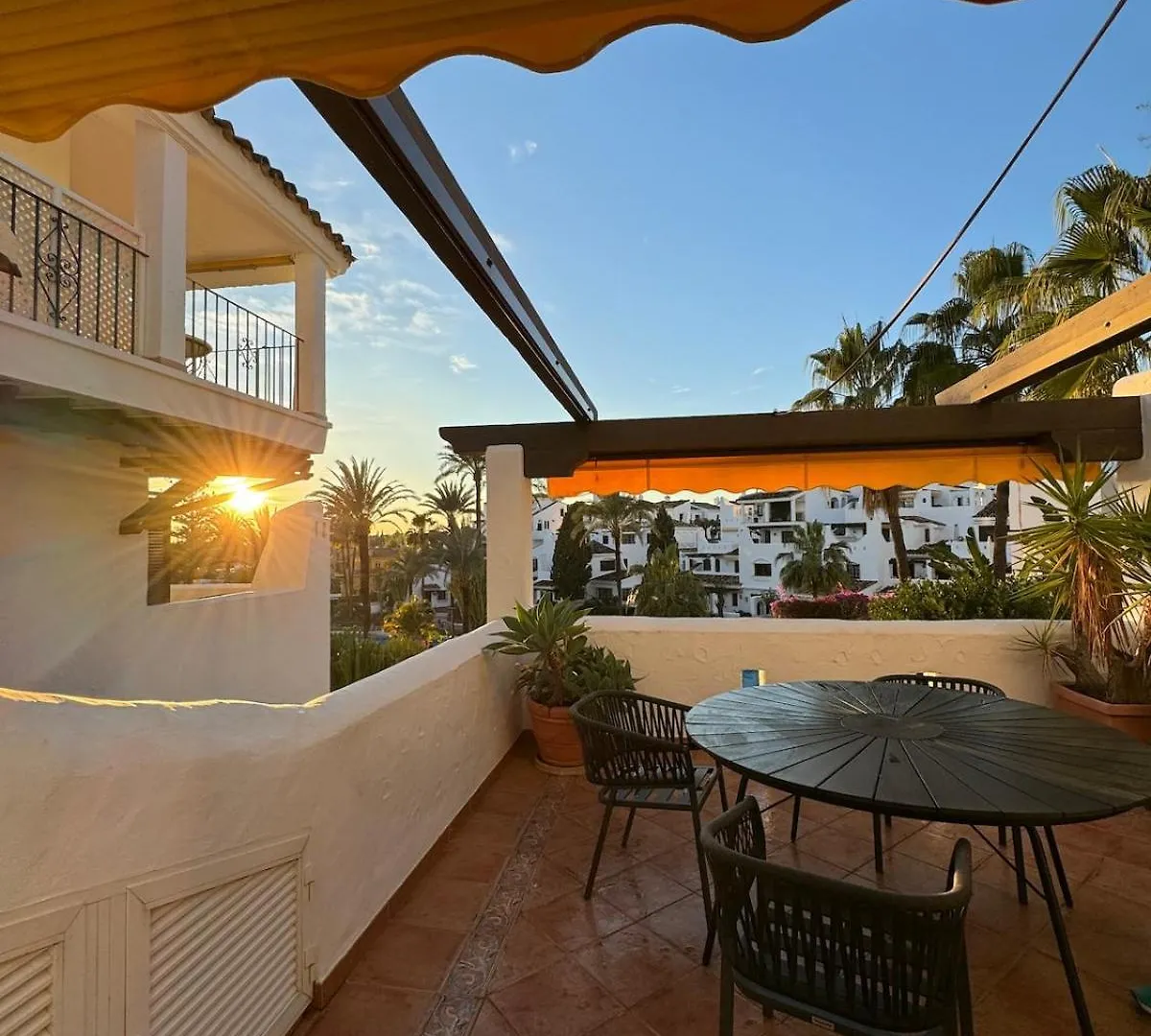 Topbeliggende Lejl I Marbella Nueva Andalucia