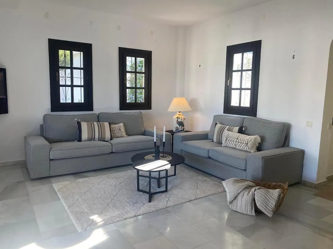 Topbeliggende Lejl I Marbella Nueva Andalucia Spanyolország